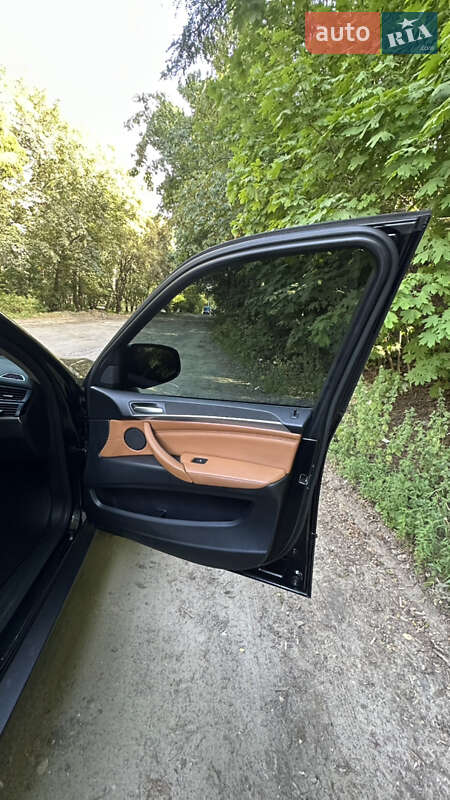 Позашляховик / Кросовер BMW X5 2010 в Львові фото 31 Позашляховик / Кросовер BMW X5 2010 в Львові