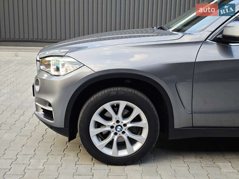 Внедорожник / Кроссовер BMW X5 2017 в Дубно