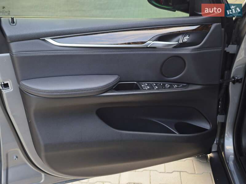 Внедорожник / Кроссовер BMW X5 2017 в Дубно