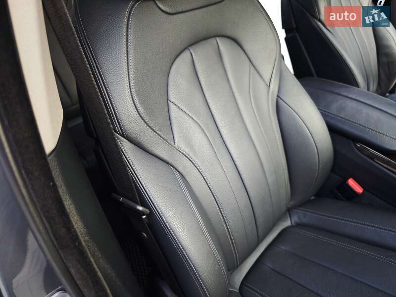 Внедорожник / Кроссовер BMW X5 2017 в Дубно