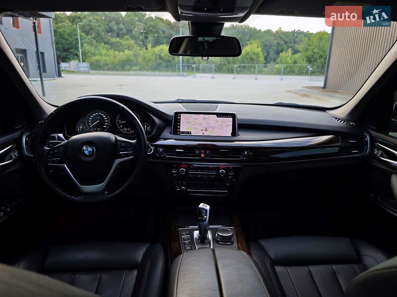 Внедорожник / Кроссовер BMW X5 2017 в Дубно