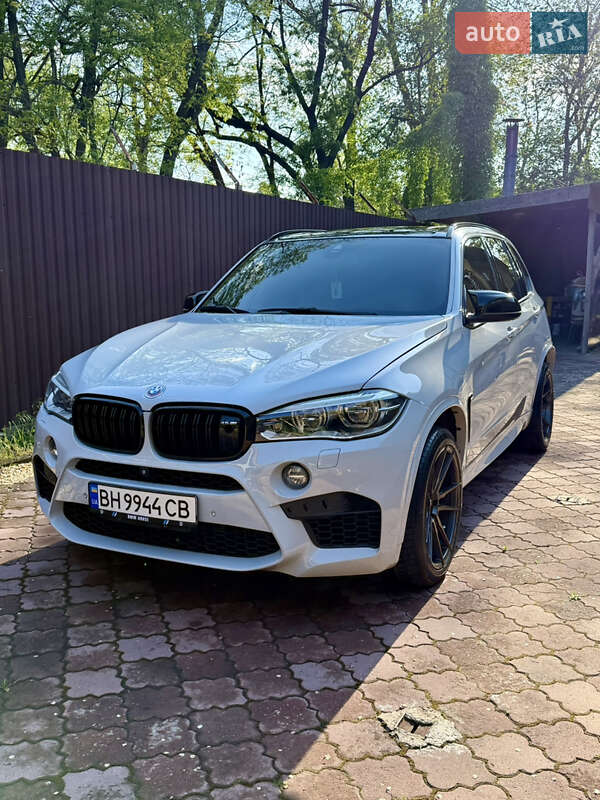 Внедорожник / Кроссовер BMW X5 2015 в Одессе
