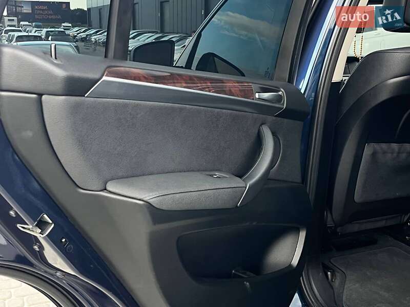 Внедорожник / Кроссовер BMW X5 2012 в Львове