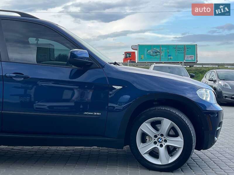 Внедорожник / Кроссовер BMW X5 2012 в Львове