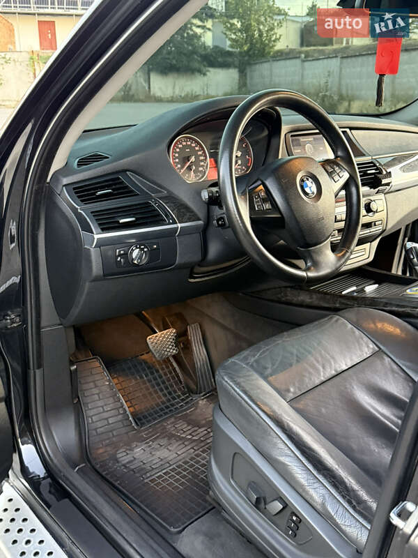 Внедорожник / Кроссовер BMW X5 2008 в Первомайске