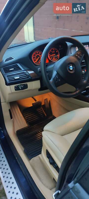 Позашляховик / Кросовер BMW X5 2011 в Ковелі