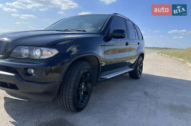 Внедорожник / Кроссовер BMW X5 2004 в Новониколаевке