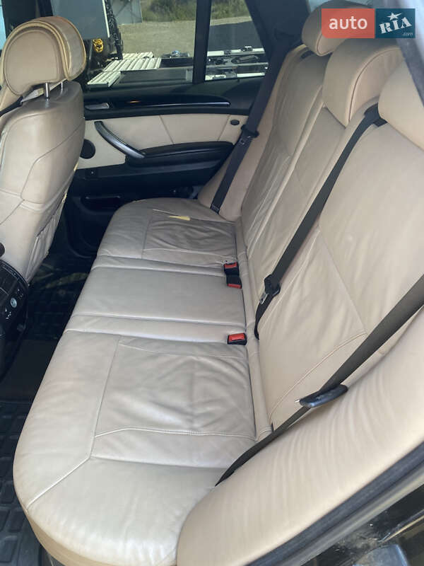 Внедорожник / Кроссовер BMW X5 2006 в Снятине
