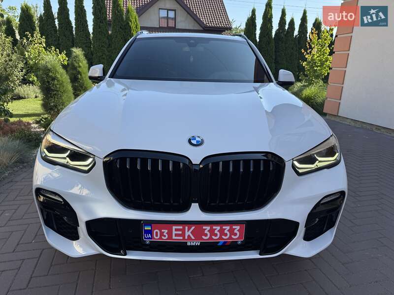 Внедорожник / Кроссовер BMW X5 2020 в Нововолынске