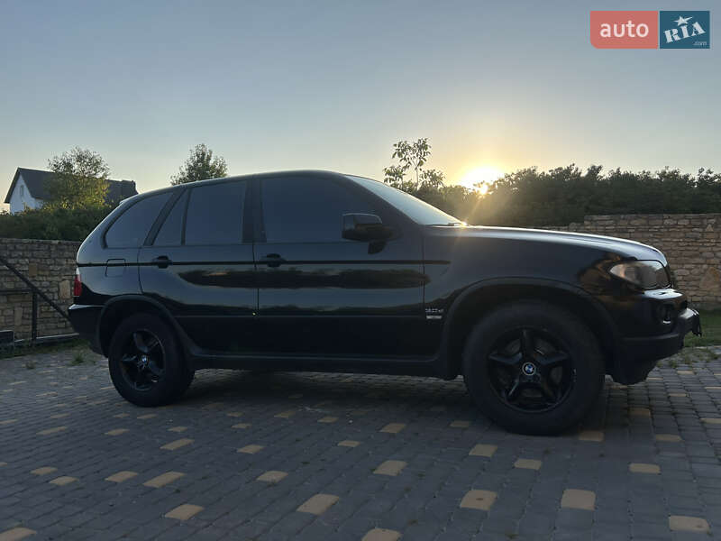 Внедорожник / Кроссовер BMW X5 2003 в Черновцах