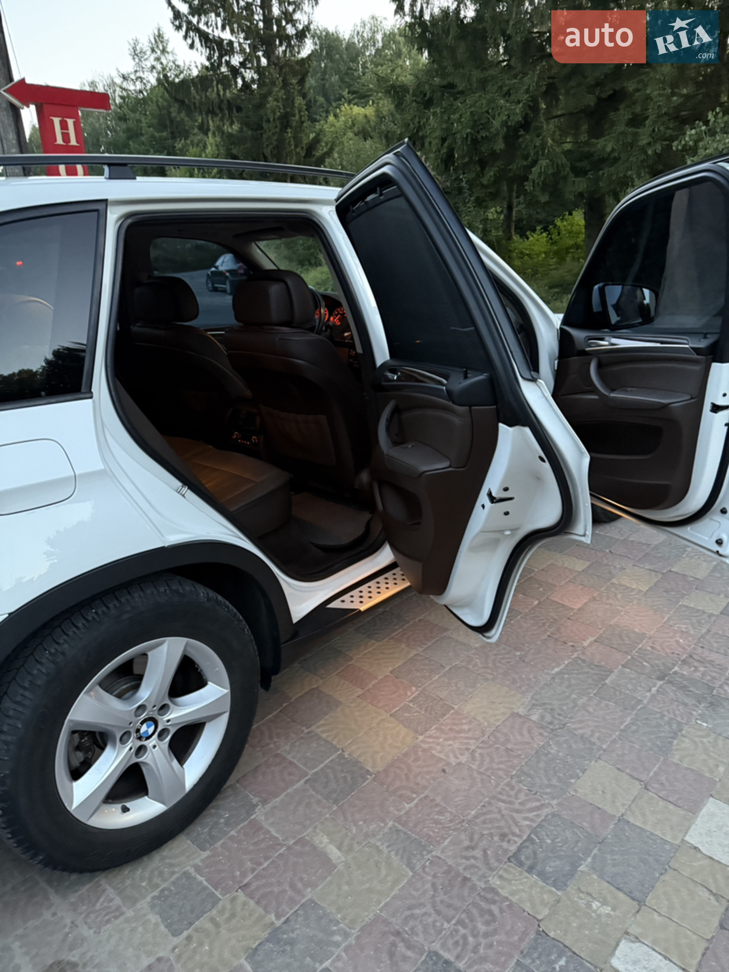 2010 BMW X5 - мініатюра 11