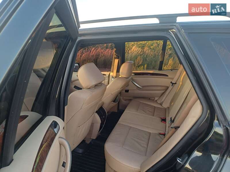 Внедорожник / Кроссовер BMW X5 2003 в Борзне