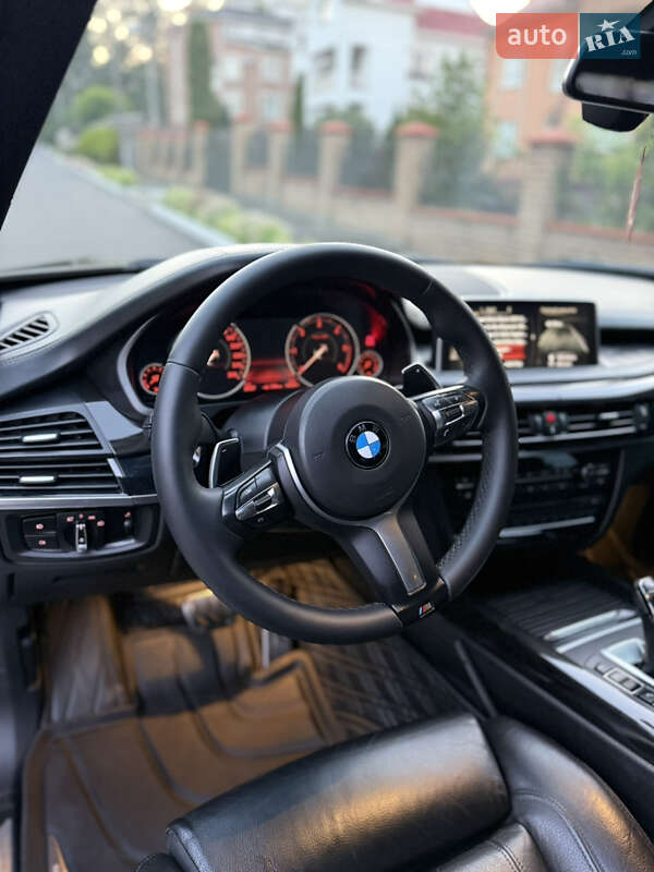 Позашляховик / Кросовер BMW X5 2016 в Чернівцях