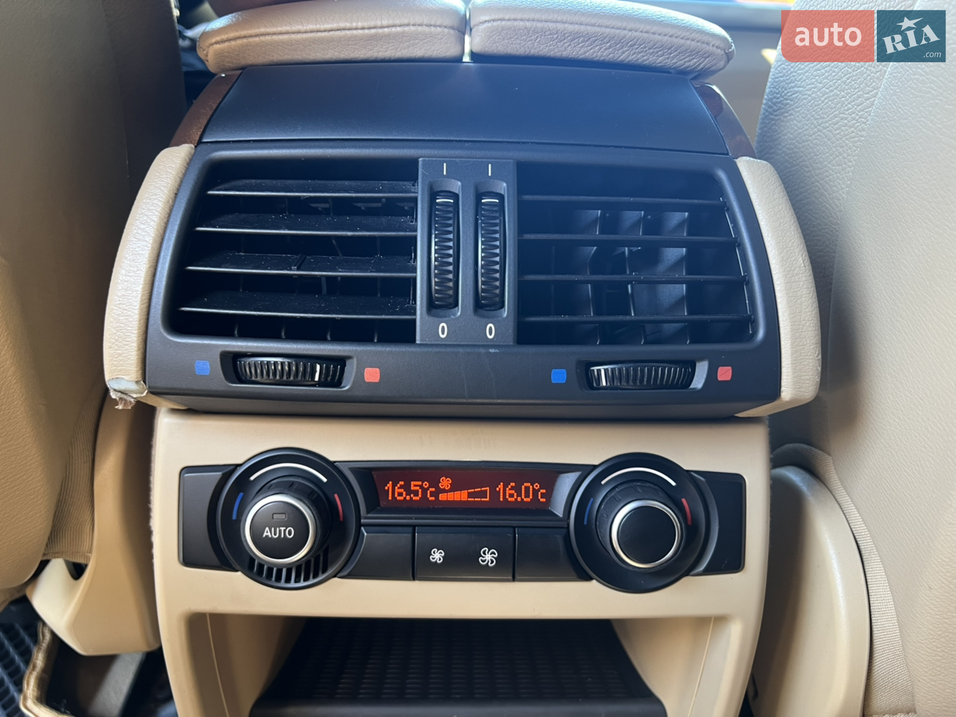 2010 BMW X5 - мініатюра 22