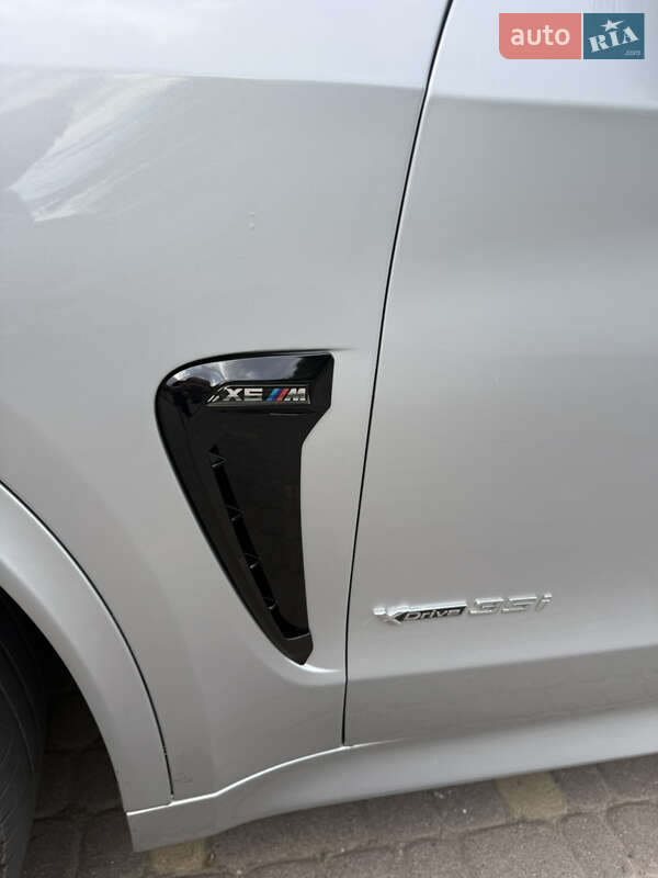 Позашляховик / Кросовер BMW X5 2018 в Чернівцях