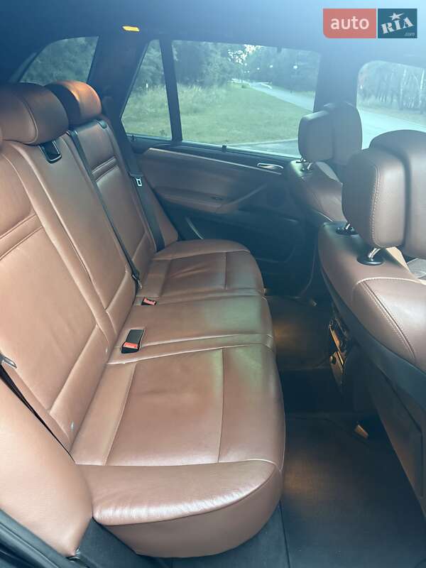 Внедорожник / Кроссовер BMW X5 2012 в Киеве