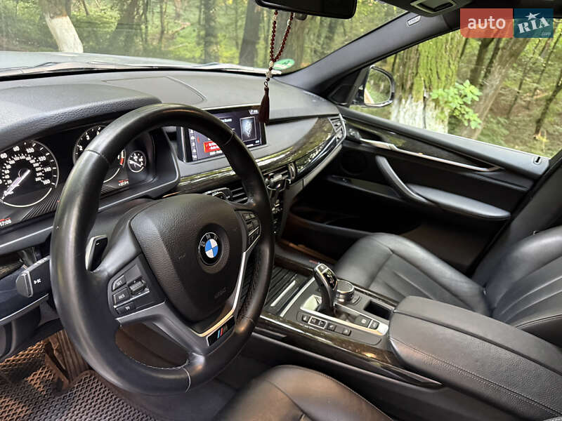 Позашляховик / Кросовер BMW X5 2018 в Чернівцях