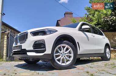 Внедорожник / Кроссовер BMW X5 2021 в Ровно