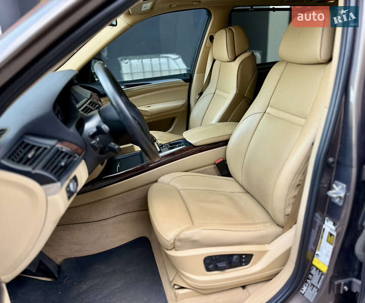 Позашляховик / Кросовер BMW X5 2011 в Харкові