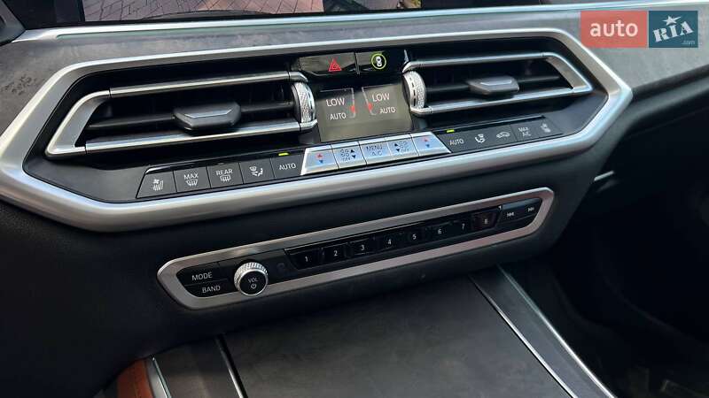 Внедорожник / Кроссовер BMW X5 2021 в Львове