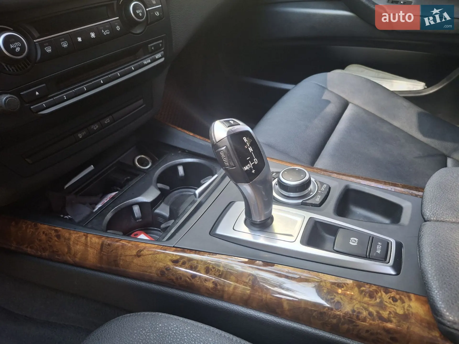2010 BMW X5 - мініатюра 9