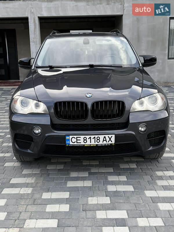 Позашляховик / Кросовер BMW X5 2012 в Чернівцях