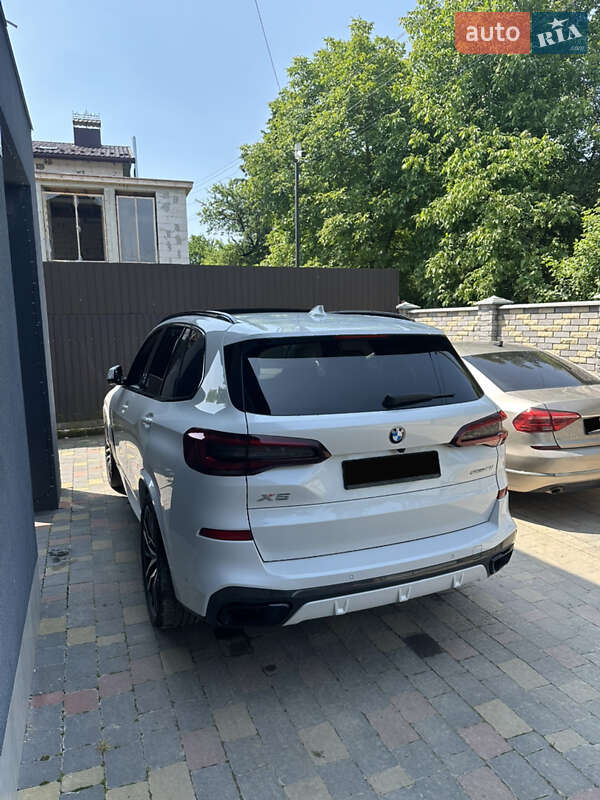 Позашляховик / Кросовер BMW X5 2021 в Івано-Франківську