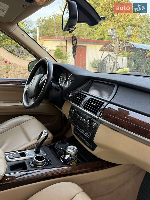 Внедорожник / Кроссовер BMW X5 2013 в Тернополе