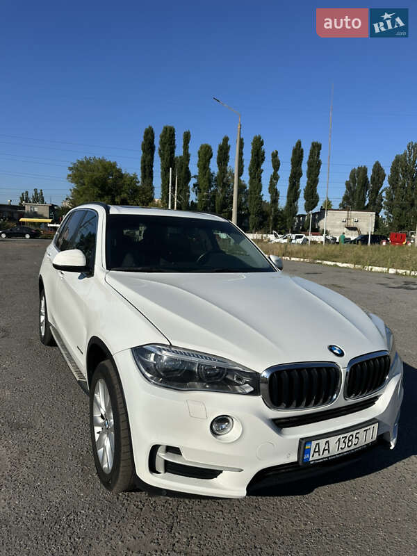 Позашляховик / Кросовер BMW X5 2016 в Києві