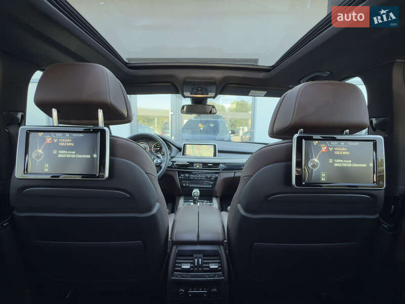 Внедорожник / Кроссовер BMW X5 2014 в Черновцах