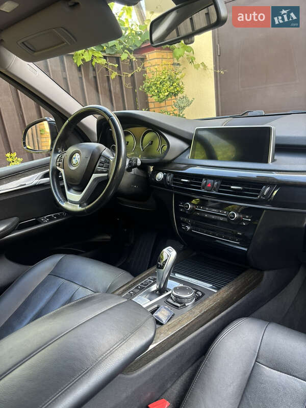 Внедорожник / Кроссовер BMW X5 2016 в Львове