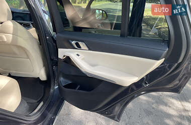 Внедорожник / Кроссовер BMW X5 2020 в 
