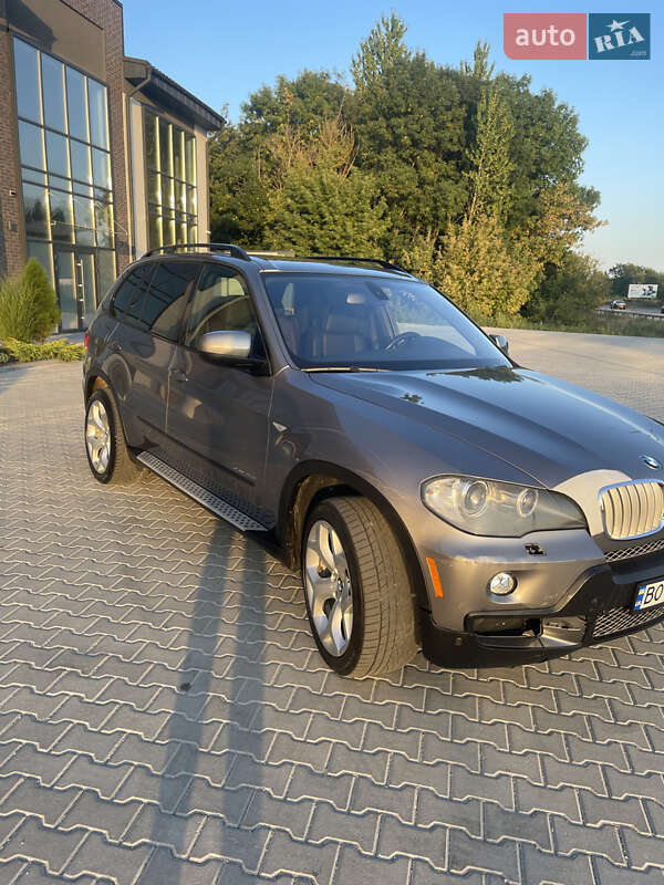Внедорожник / Кроссовер BMW X5 2010 в Тернополе