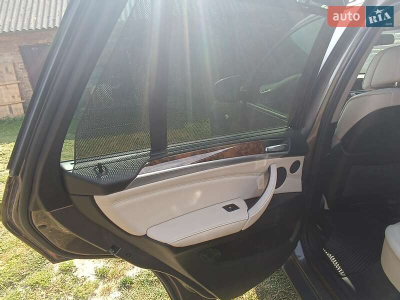 Внедорожник / Кроссовер BMW X5 2011 в Шептицькому