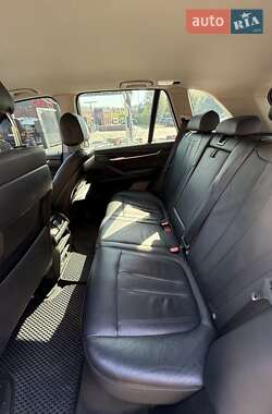 Позашляховик / Кросовер BMW X5 2015 в  фото 10 Позашляховик / Кросовер BMW X5 2015 в
