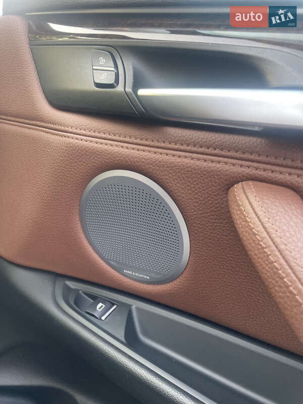 Внедорожник / Кроссовер BMW X5 2015 в Киеве фото 25 Внедорожник / Кроссовер BMW X5 2015 в Киеве