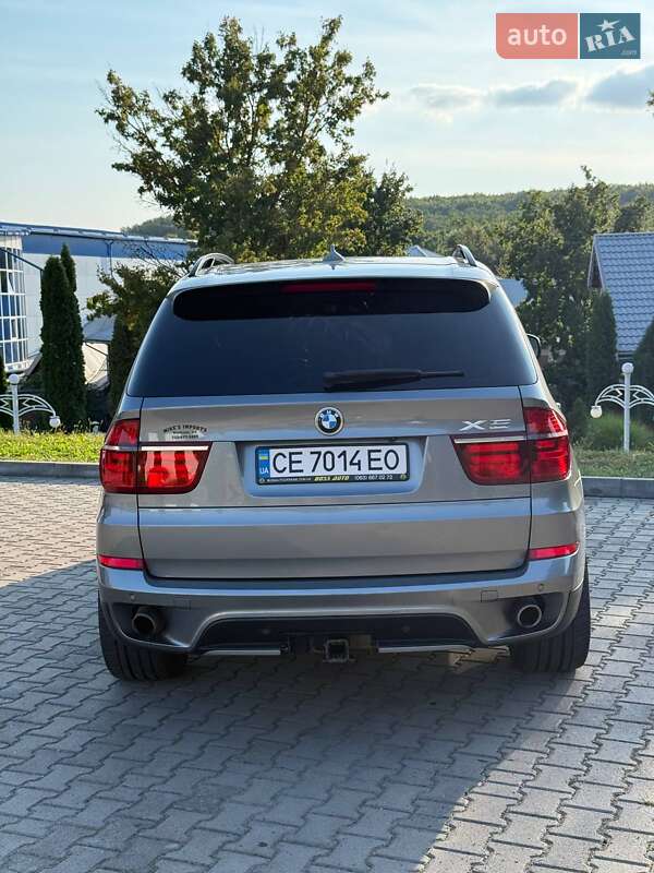 Позашляховик / Кросовер BMW X5 2013 в Чернівцях