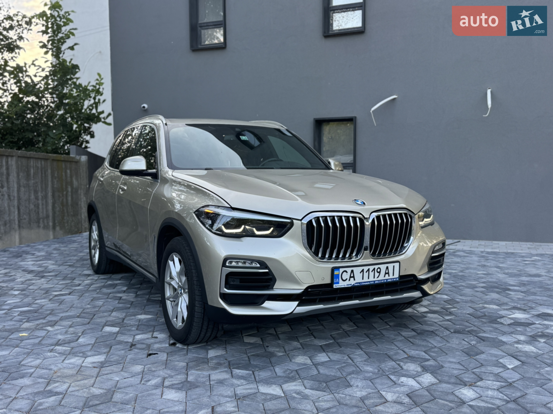 2019 BMW X5 - фото 1