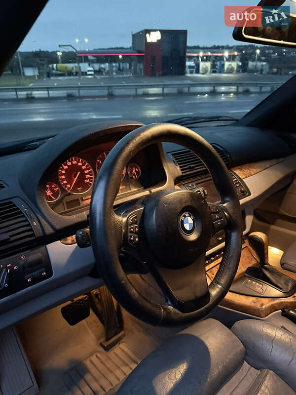 Позашляховик / Кросовер BMW X5 2005 в Чернівцях