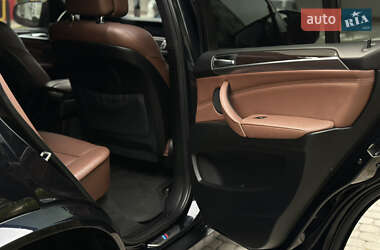 Позашляховик / Кросовер BMW X5 2011 в 