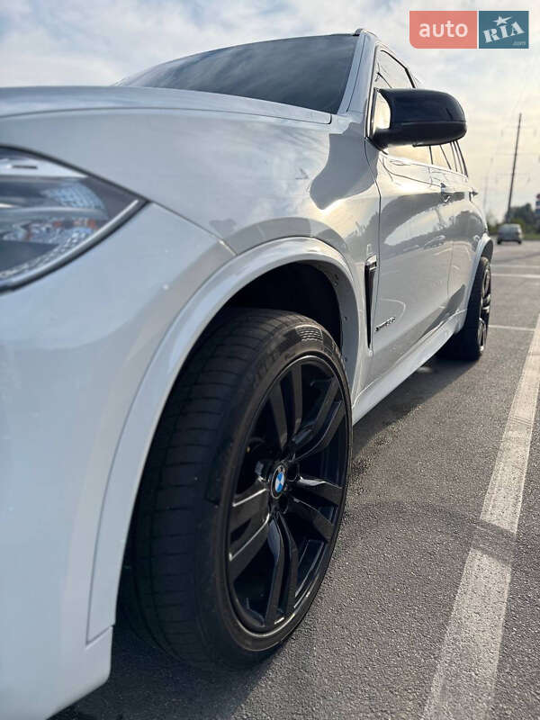 Позашляховик / Кросовер BMW X5 2014 в Бучі