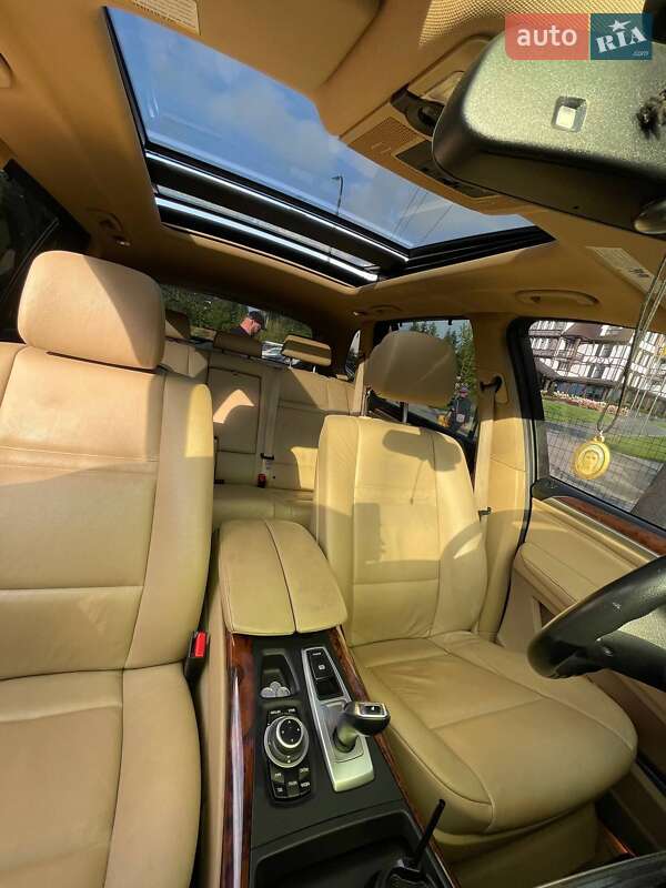 Внедорожник / Кроссовер BMW X5 2012 в Львове