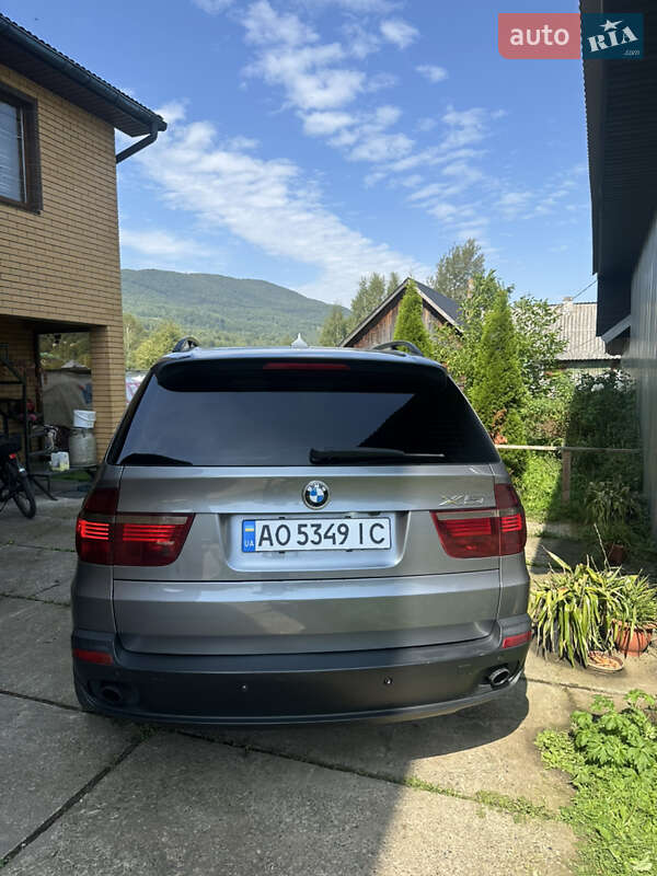 Внедорожник / Кроссовер BMW X5 2009 в Межгорье