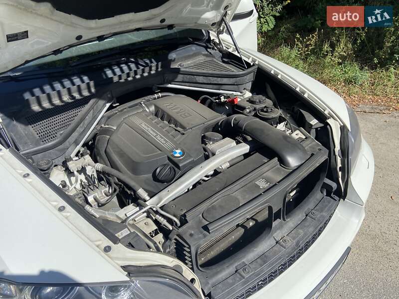 Внедорожник / Кроссовер BMW X5 2012 в Киеве