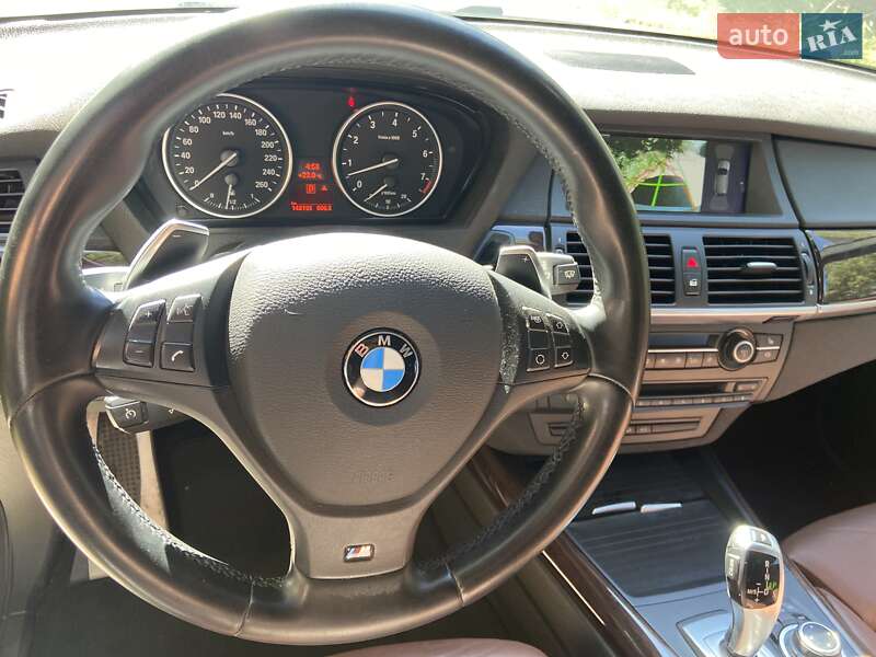 Внедорожник / Кроссовер BMW X5 2012 в Киеве