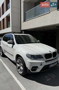 Позашляховик / Кросовер BMW X5 2012 в  фото 7 Позашляховик / Кросовер BMW X5 2012 в