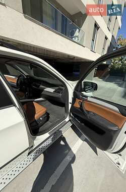 Позашляховик / Кросовер BMW X5 2012 в  фото 9 Позашляховик / Кросовер BMW X5 2012 в