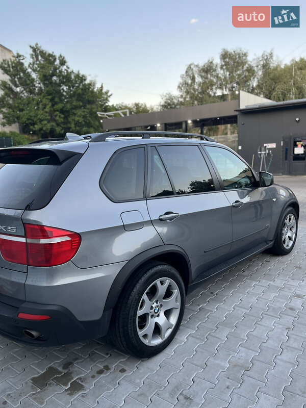 Позашляховик / Кросовер BMW X5 2008 в Києві