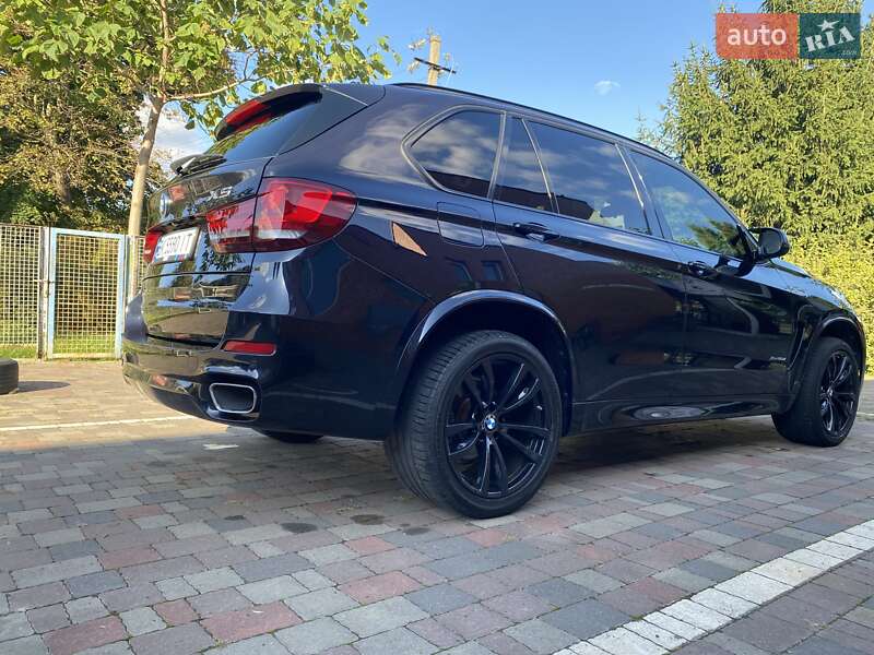 Внедорожник / Кроссовер BMW X5 2017 в Ровно
