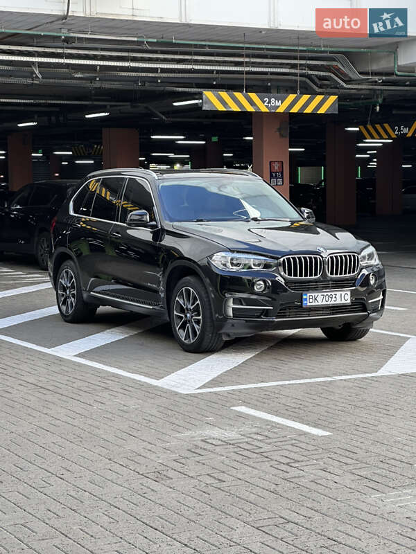 Внедорожник / Кроссовер BMW X5 2015 в Киеве